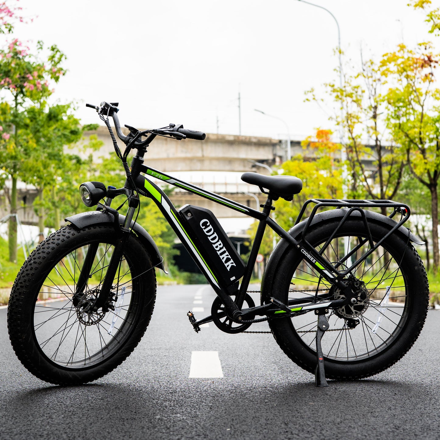 F26 Electric Bicycle,Equipped 48V 18AH Ultra-Long Life Battery,26Inch Tire and Hydraulic Brake - Suitable for Urban and Cross-Country Riding